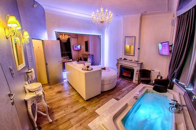 Liefdeshotel O Secret